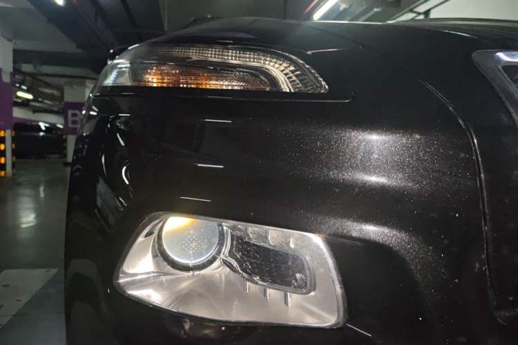 Used Jeep Cherokee 2020 2.0L Two-Wheel Drive Classic Sports Edition Right Front Headlight