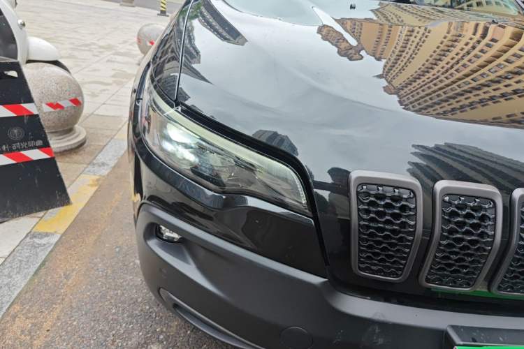 Used Jeep Cherokee 2020 2.0T Four-Wheel Drive Elite Edition Right Front Headlight