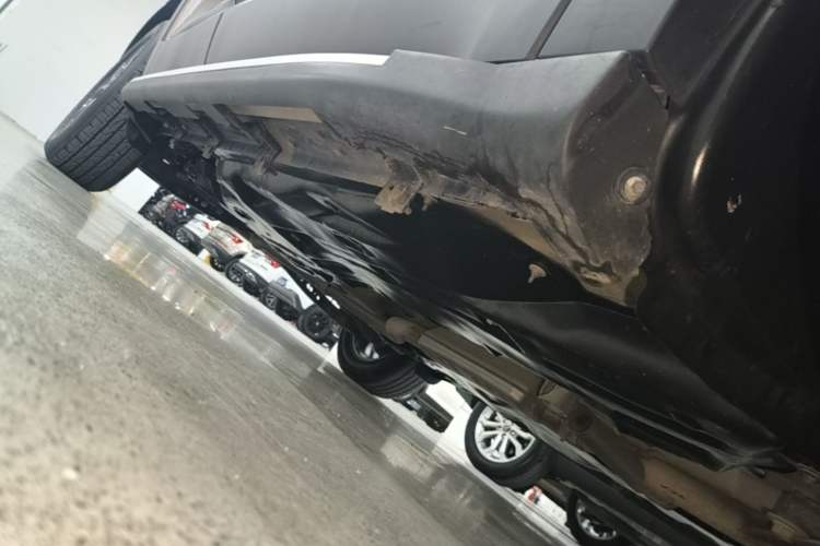 Used Jeep Cherokee 2020 2.0L Two-Wheel Drive Classic Sports Edition Right Side Sill