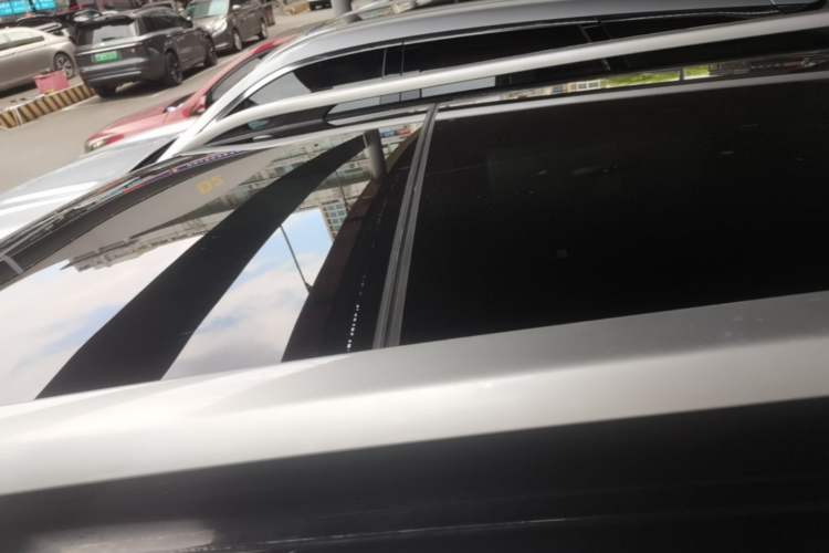 Used Jeep Cherokee 2020 2.0T Two-Wheel Drive Leading Edition Roof
