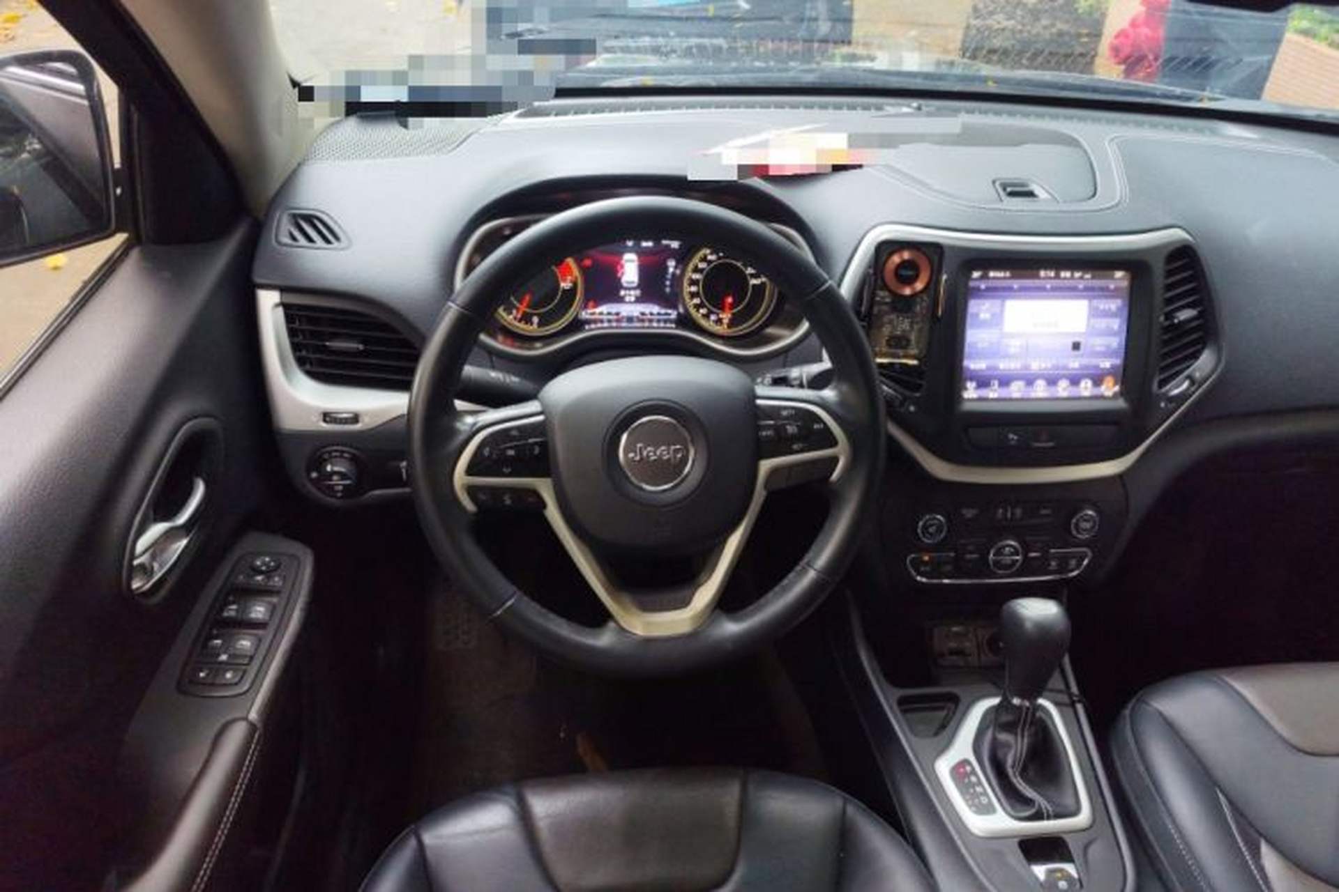 Used Jeep Cherokee 2020 2.0L Two-Wheel Drive Classic Sports Edition Steering Wheel
