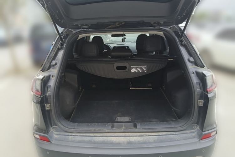 Used Jeep Cherokee 2020 2.0T Two-Wheel Drive Leading Edition Trunk