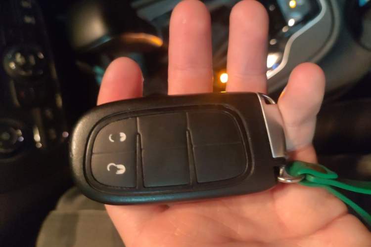 Used Jeep Cherokee 2020 2.0T Two-Wheel Drive Leading Edition Vehicle Key