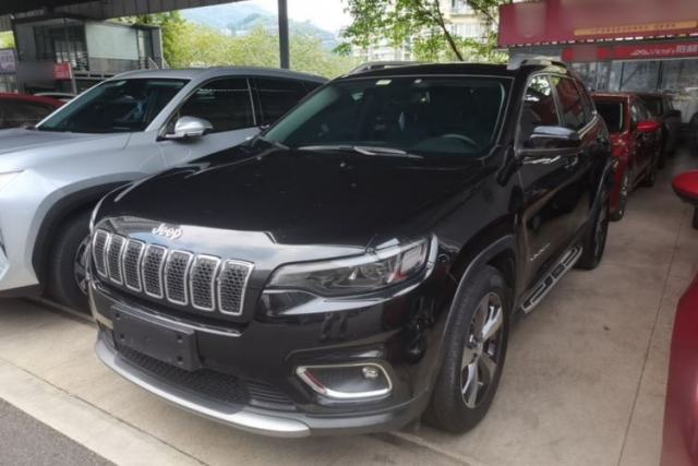 Ojetý Jeep Cherokee 2020 2.0T Two-Wheel Drive Leading Edition