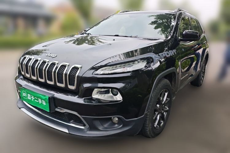 Used Jeep Cherokee 2020 2.0L Two-Wheel Drive Classic Sports Edition Guazi used car, China used car export, Used car for sale, Used  cars, Cheapest cars for sale