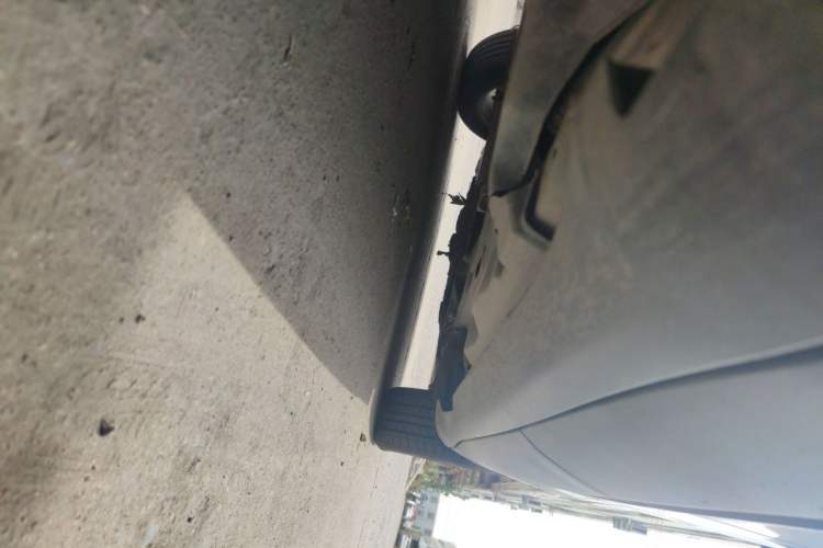 Used Jeep Cherokee 2020 2.0L Two-Wheel Drive Classic Sports Edition Chassis Rear Right