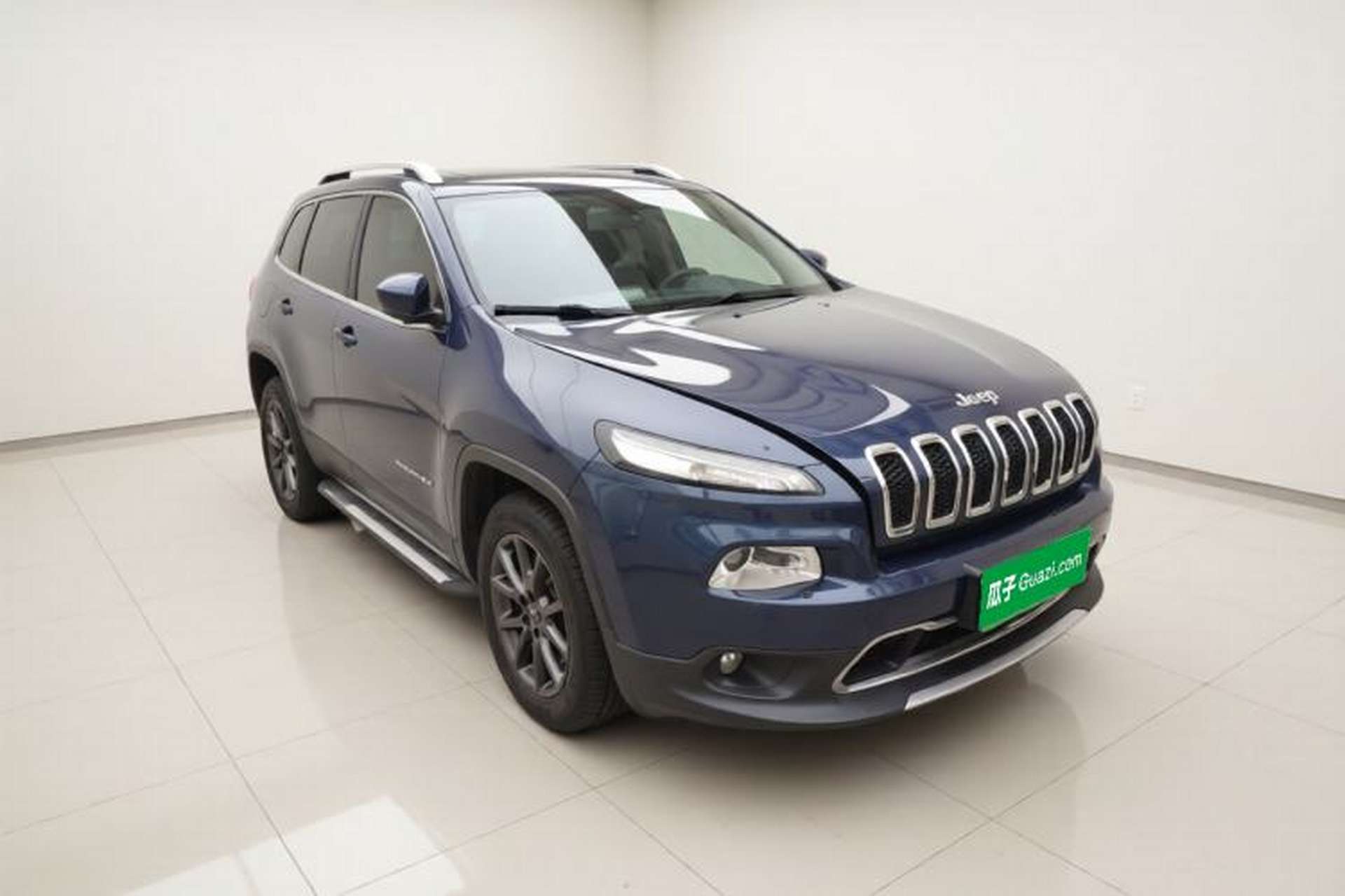 Used Jeep Cherokee 2020 2.0L Two-Wheel Drive Classic Sports Edition Exterior 2