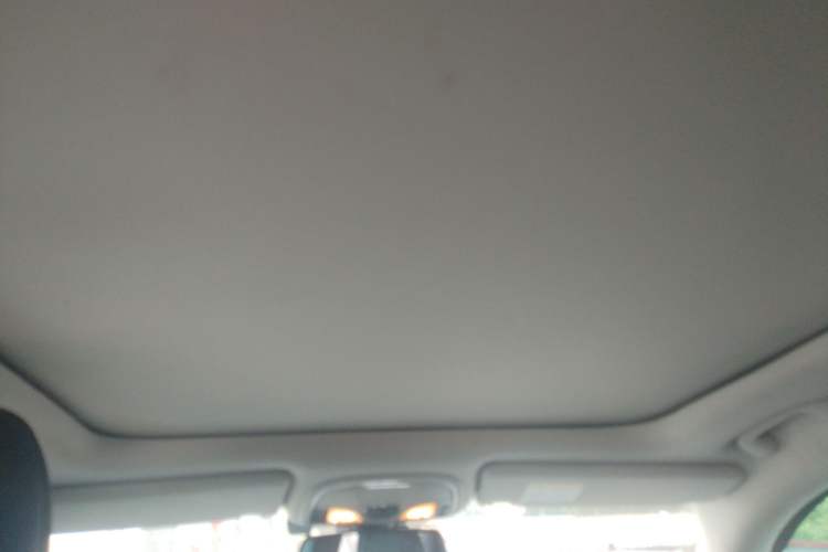 Used Jeep Cherokee 2020 2.0L Two-Wheel Drive Classic Sports Edition Headliner
