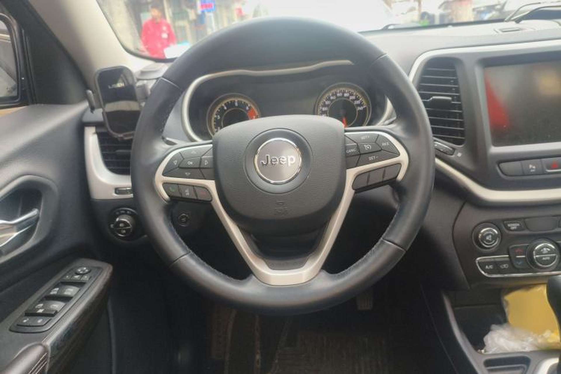 Used Jeep Cherokee 2020 2.0L Two-Wheel Drive Classic Sports Edition Steering Wheel