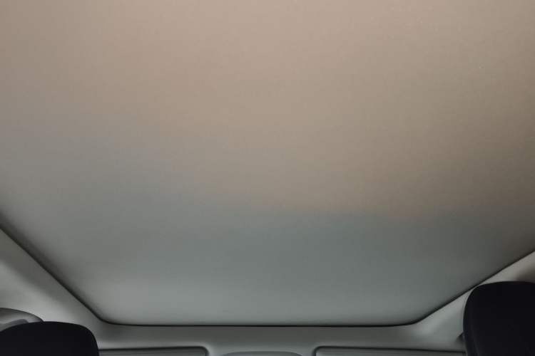 Used Jeep Cherokee 2020 2.0L Two-Wheel Drive Classic Sports Edition Headliner