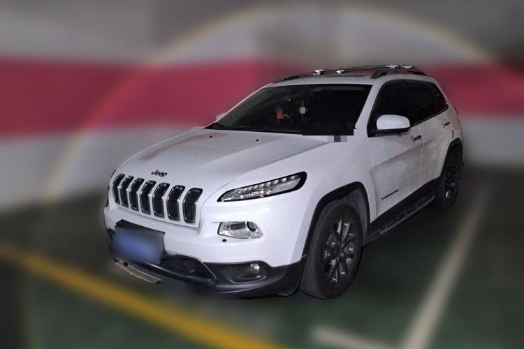 Used Jeep Cherokee 2020 2.0L Two-Wheel Drive Classic Sports Edition Guazi used car, China used car export, Used car for sale, Used  cars, Cheapest cars for sale