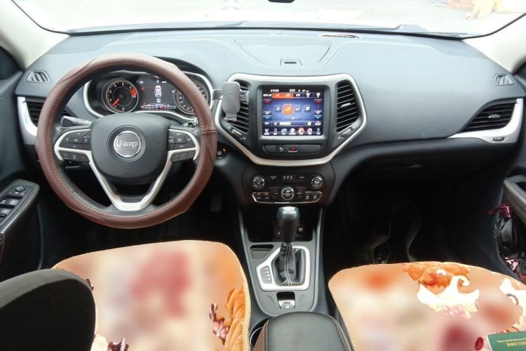 Used Jeep Cherokee 2020 2.0L Two-Wheel Drive Classic Sports Edition Center Console