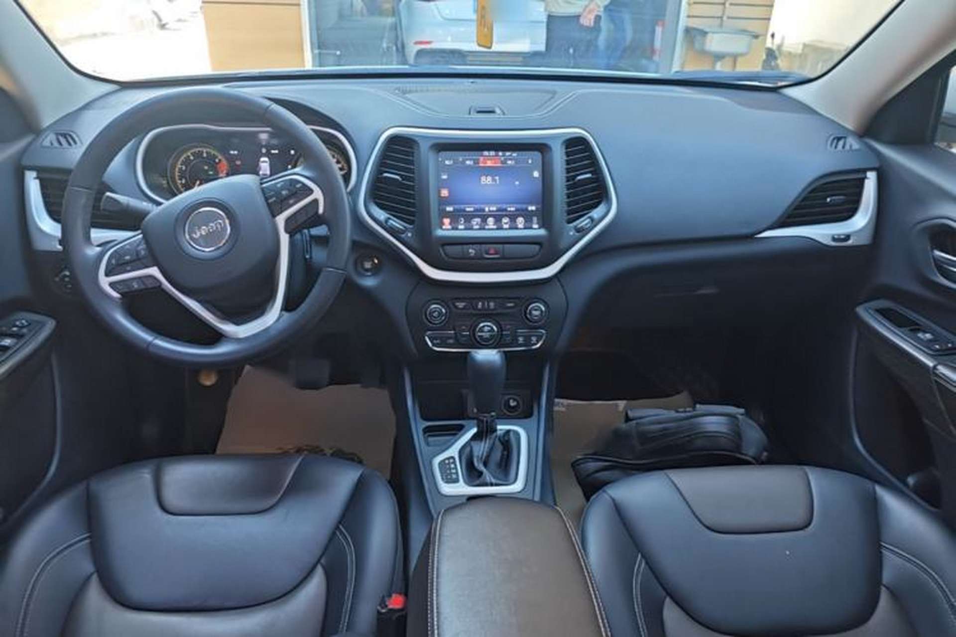 Used Jeep Cherokee 2020 2.0L Two-Wheel Drive Classic Sports Edition Center Console