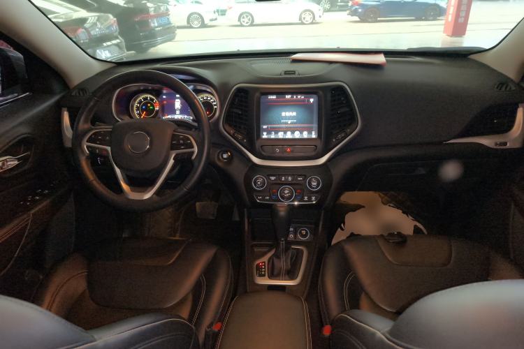 Used Jeep Cherokee 2020 2.0L Two-Wheel Drive Classic Sports Edition Center Console