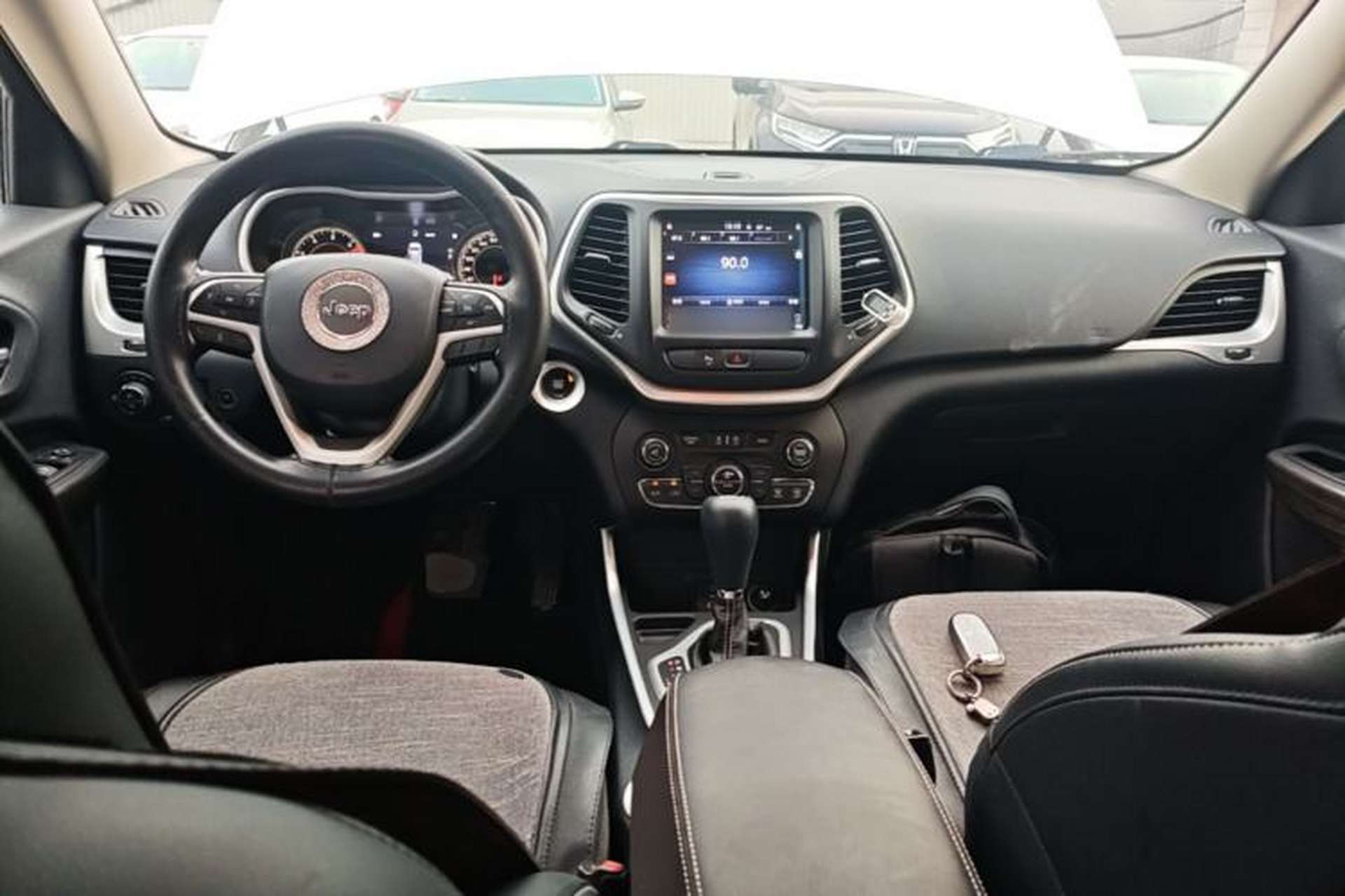 Used Jeep Cherokee 2020 2.0L Two-Wheel Drive Classic Sports Edition Center Console