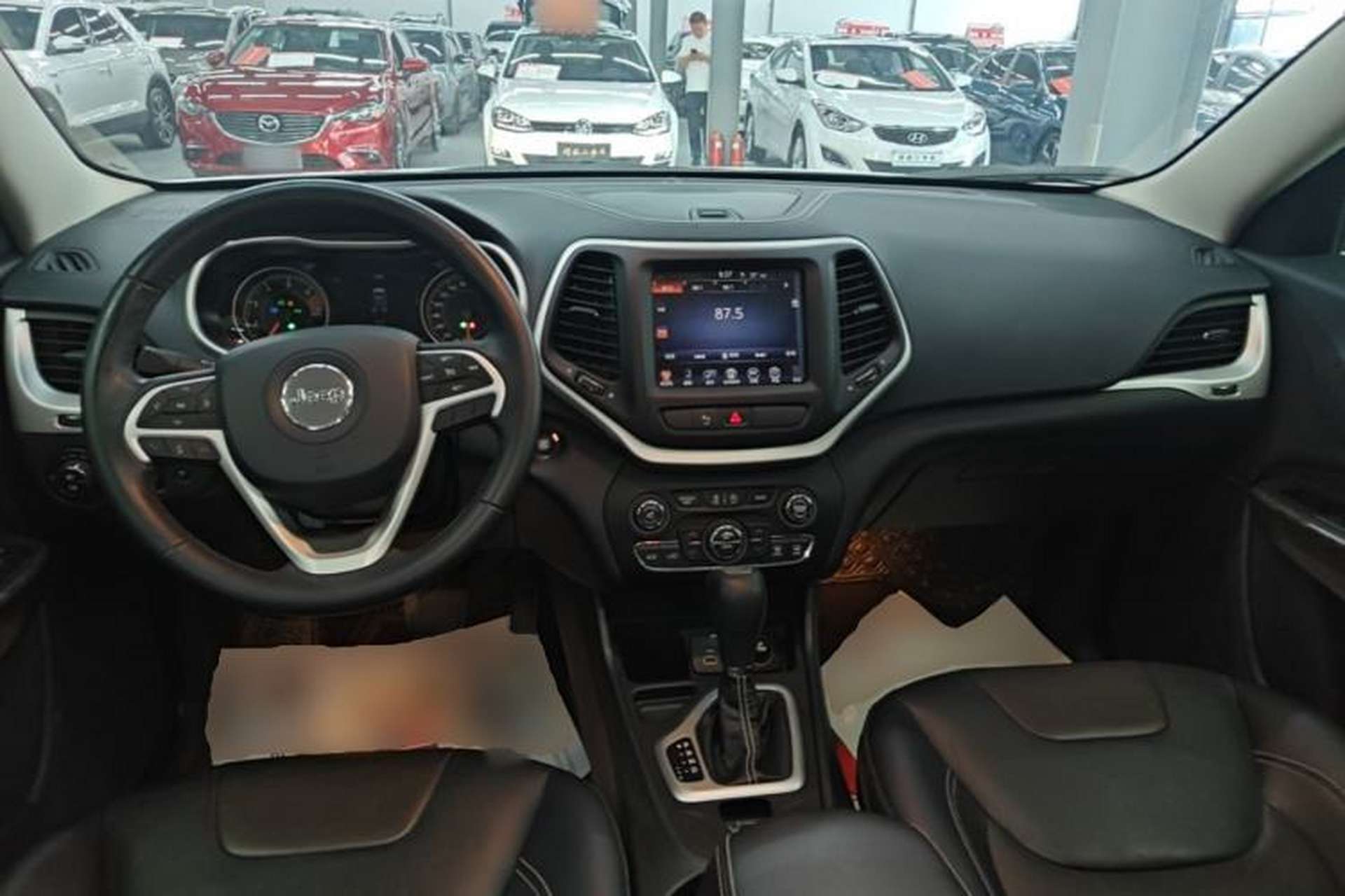 Used Jeep Cherokee 2020 2.0L Two-Wheel Drive Classic Sports Edition Center Console