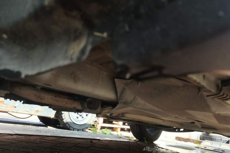 Used Jeep Cherokee 2020 2.0L Two-Wheel Drive Classic Sports Edition Chassis Front Left