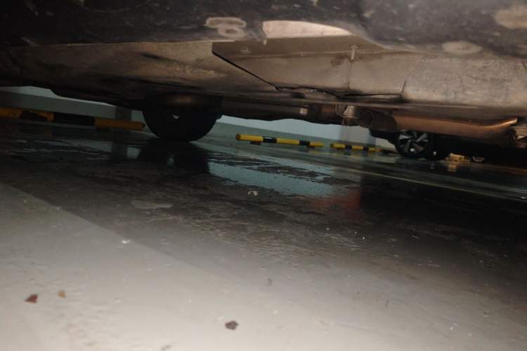 Used Jeep Cherokee 2020 2.0T Four-Wheel Drive Night Eagle Edition Chassis Front Right