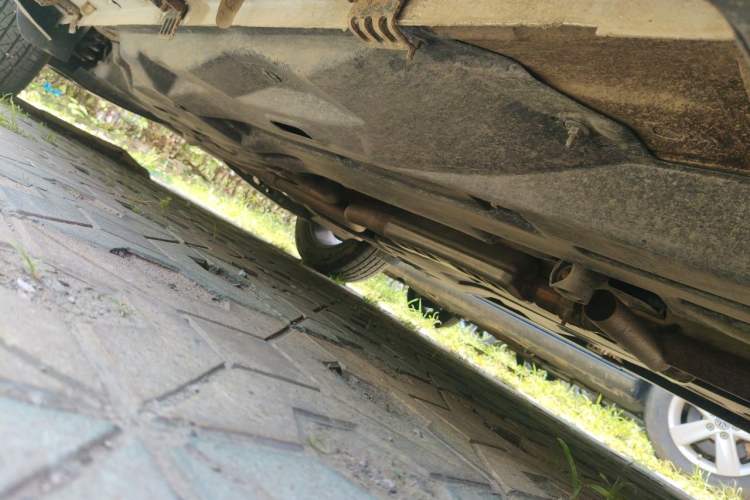 Used Jeep Cherokee 2020 2.0L Two-Wheel Drive Classic Sports Edition Chassis Front Right