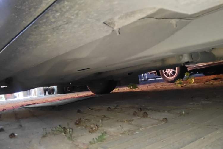 Used Jeep Cherokee 2020 2.0L Two-Wheel Drive Classic Sports Edition Chassis Front Right