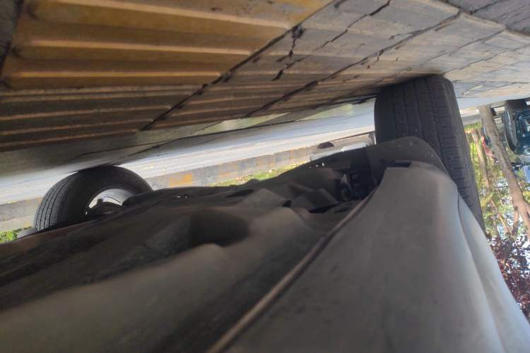 Used Jeep Cherokee 2020 2.0L Two-Wheel Drive Classic Sports Edition Chassis Front Right