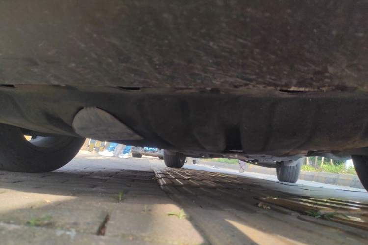 Used Jeep Cherokee 2020 2.0L Two-Wheel Drive Classic Sports Edition Chassis Front