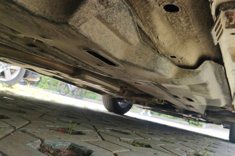 Used Jeep Cherokee 2020 2.0L Two-Wheel Drive Classic Sports Edition Chassis Rear Right