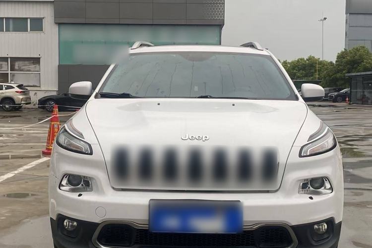 Used Jeep Cherokee 2020 2.0L Two-Wheel Drive Classic Sports Edition Exterior 1