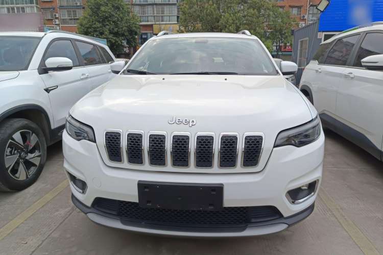 Used Jeep Cherokee 2020 2.0T Two-Wheel Drive Leading Edition Exterior 1