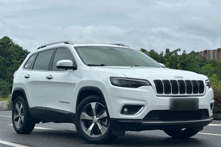 Used Jeep Cherokee 2020 2.0T Two-Wheel Drive Leading Edition Exterior 1