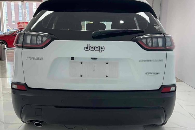 Used Jeep Cherokee 2020 2.0L Two-Wheel Drive Safety Upgrade Edition Exterior 6