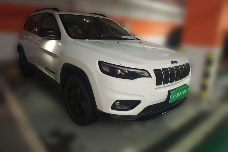 Used Jeep Cherokee 2020 2.0T Four-Wheel Drive Night Eagle Edition Front Right 45 Deg