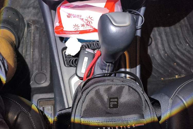 Used Jeep Cherokee 2020 2.0L Two-Wheel Drive Classic Sports Edition Gear Lever