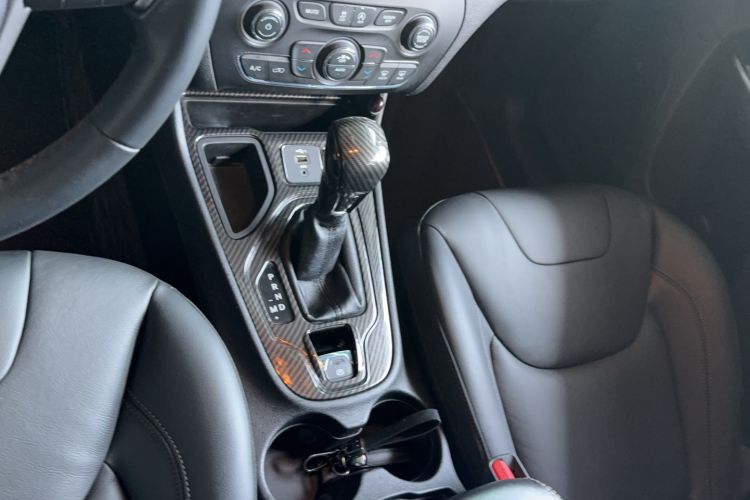 Used Jeep Cherokee 2020 2.0T Two-Wheel Drive Leading Edition Gear Lever