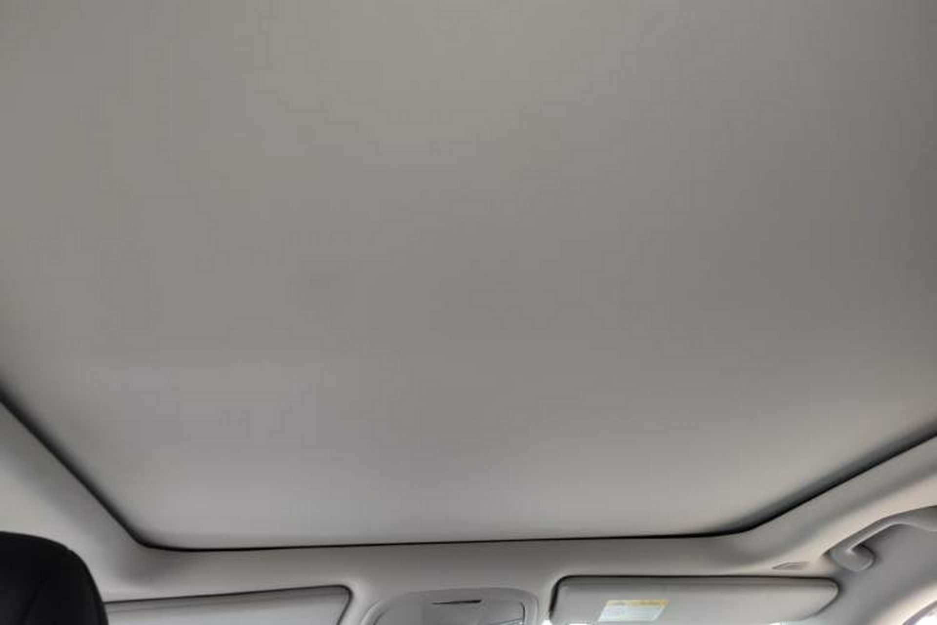 Used Jeep Cherokee 2020 2.0T Two-Wheel Drive Leading Edition Headliner