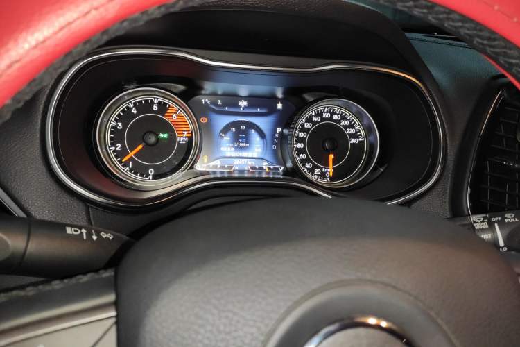 Used Jeep Cherokee 2020 2.0T Two-Wheel Drive Leading Edition Instrument Cluster