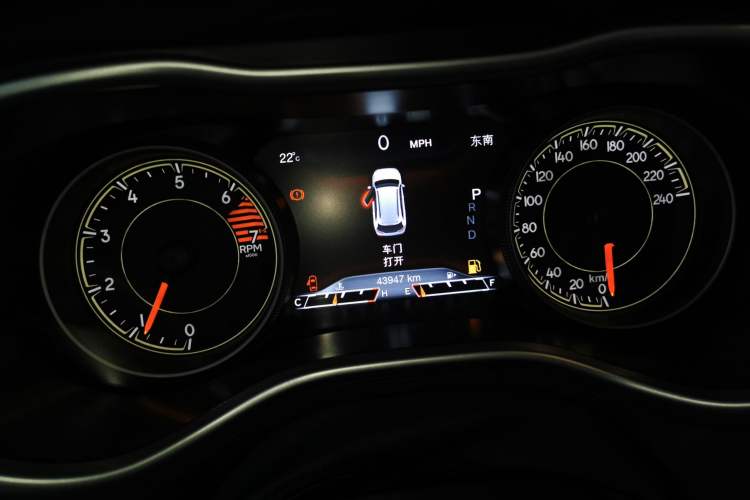 Used Jeep Cherokee 2020 2.0L Two-Wheel Drive Classic Sports Edition Instrument Cluster