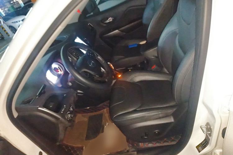Used Jeep Cherokee 2020 2.0T Two-Wheel Drive Leading Edition Left Front Seat