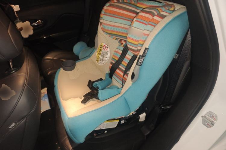 Used Jeep Cherokee 2020 2.0T Four-Wheel Drive Night Eagle Edition Left Rear Seat