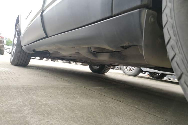 Used Jeep Cherokee 2020 2.0T Two-Wheel Drive Leading Edition Left Side Sill