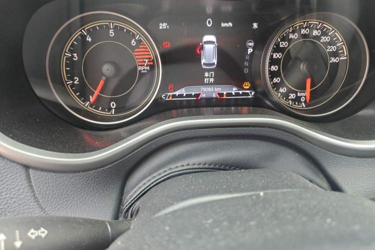 Used Jeep Cherokee 2020 2.0L Two-Wheel Drive Classic Sports Edition Odometer Close Up
