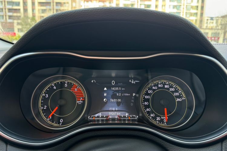 Used Jeep Cherokee 2020 2.0T Four-Wheel Drive Night Eagle Edition Odometer Close Up