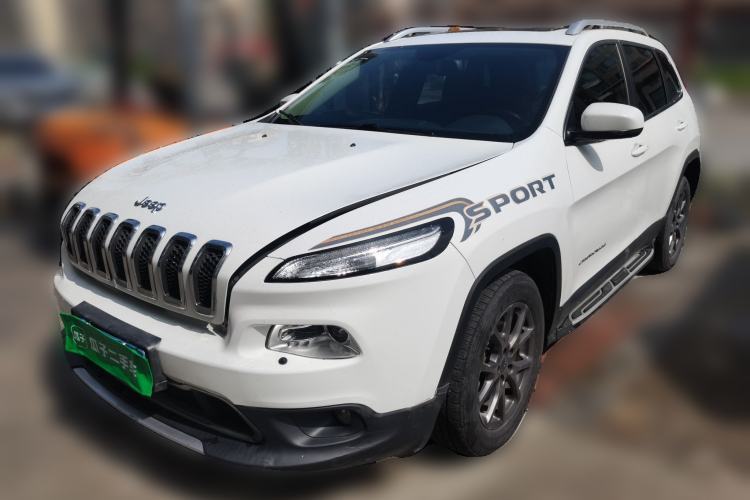Used Jeep Cherokee 2020 2.0L Two-Wheel Drive Classic Sports Edition Guazi used car, China used car export, Used car for sale, Used  cars, Cheapest cars for sale