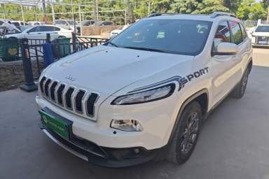 Used Jeep Cherokee 2020 2.0L Two-Wheel Drive Classic Sports Edition