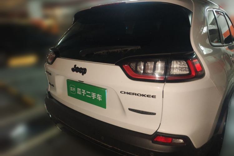 Used Jeep Cherokee 2020 2.0T Four-Wheel Drive Night Eagle Edition Rear