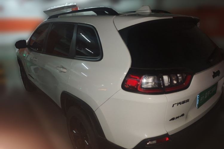 Used Jeep Cherokee 2020 2.0T Four-Wheel Drive Night Eagle Edition Rear Left 45 Deg