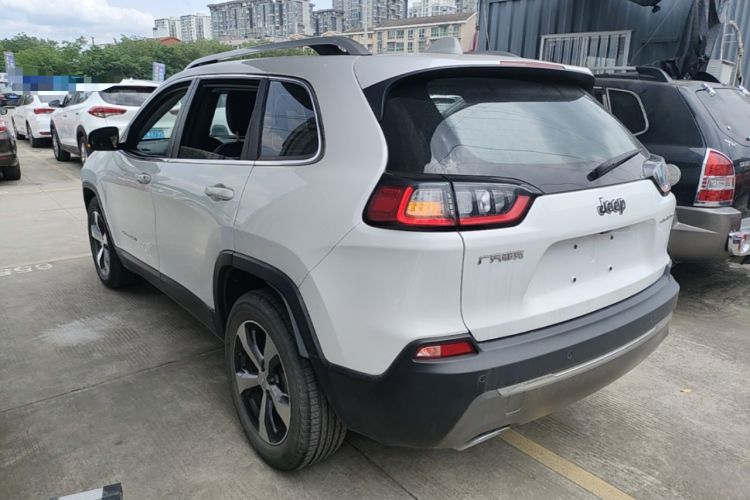 Used Jeep Cherokee 2020 2.0T Two-Wheel Drive Leading Edition Rear Left 45 Deg
