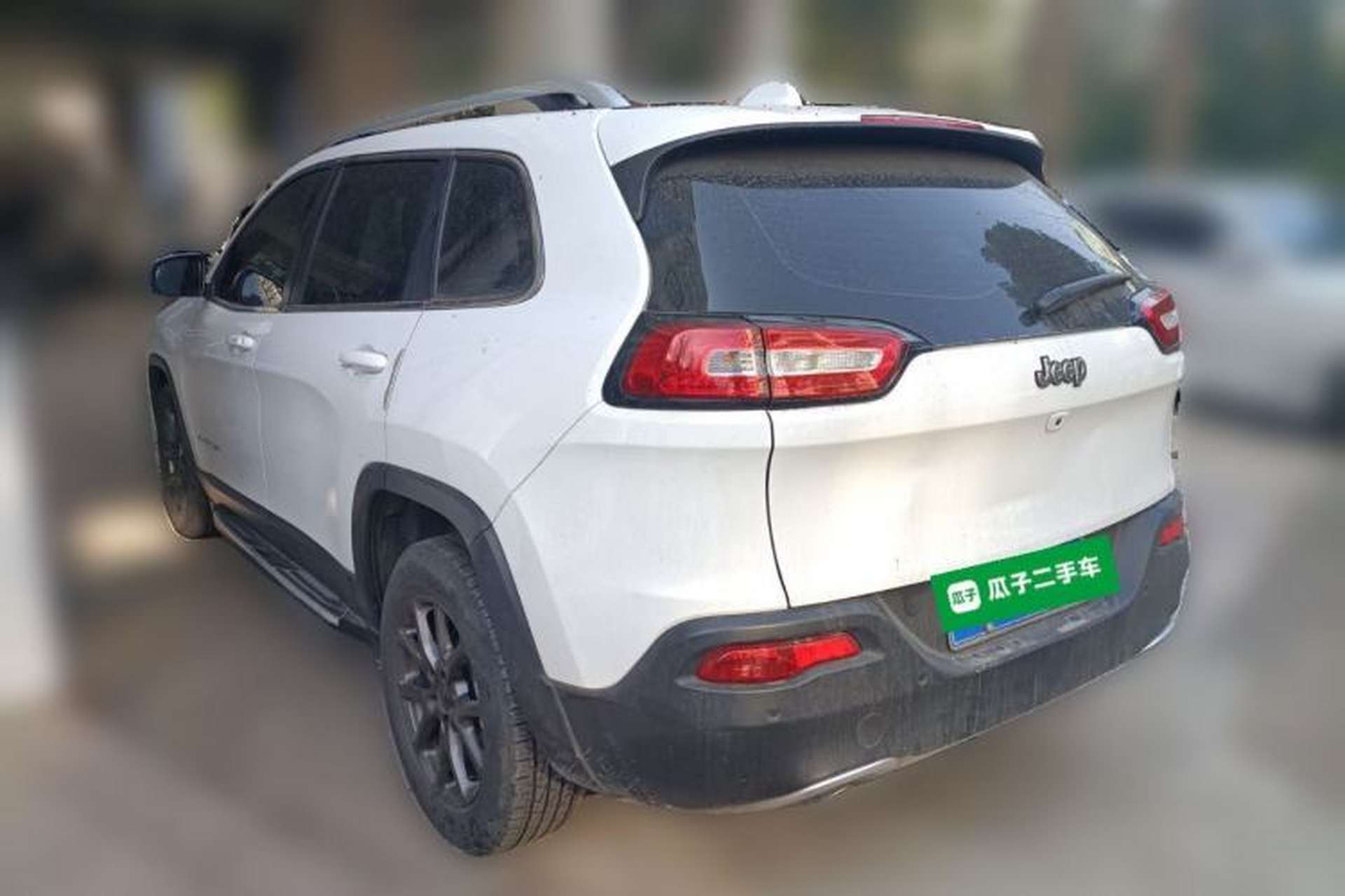 Used Jeep Cherokee 2020 2.0L Two-Wheel Drive Classic Sports Edition Rear Left 45 Deg