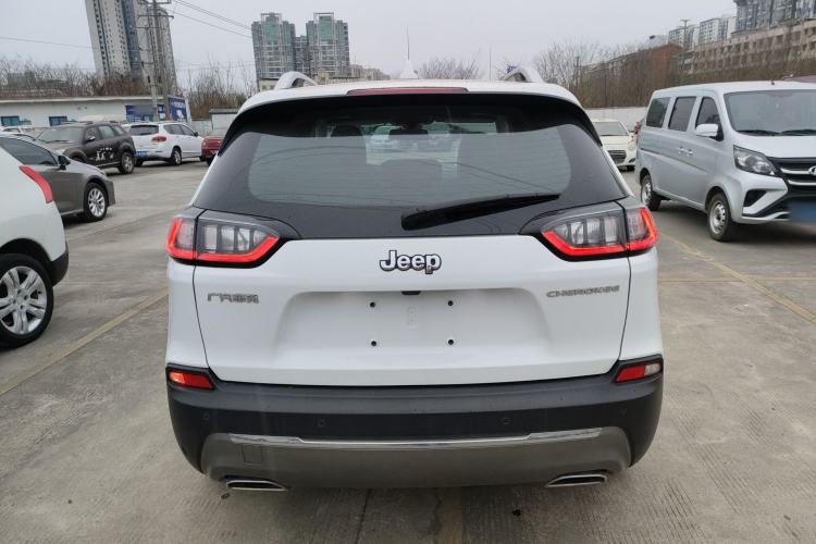 Used Jeep Cherokee 2020 2.0T Two-Wheel Drive Leading Edition Rear