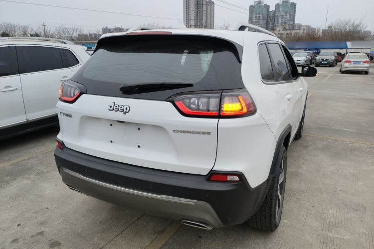 Used Jeep Cherokee 2020 2.0T Two-Wheel Drive Leading Edition Rear Right 45 Deg